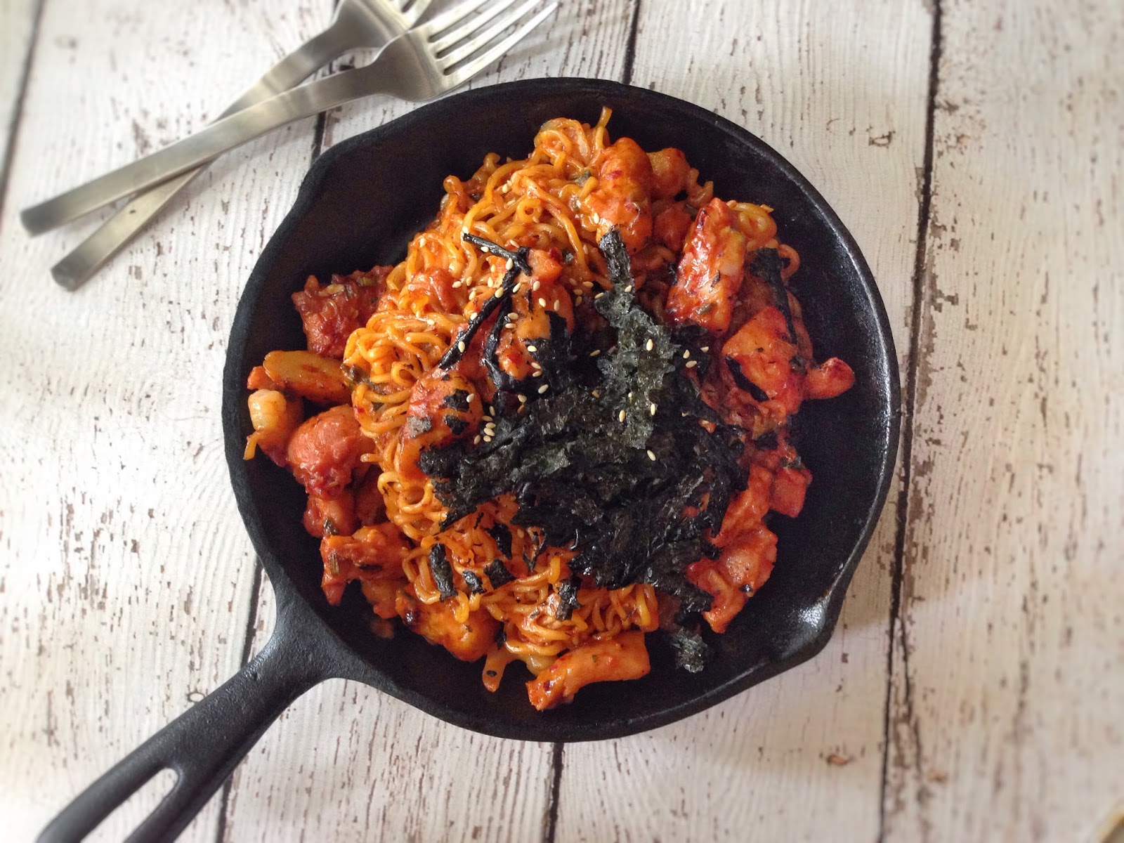 The Humble Hostess 韓式辣雞炒泡麵 Korean Chicken Galbi Ramen