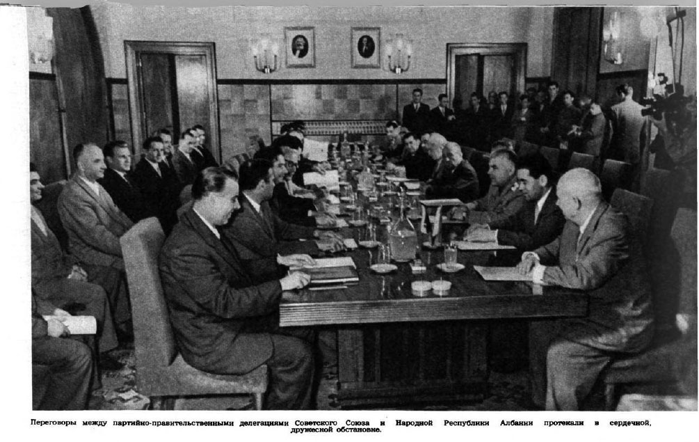 Восстановить дипломатические отношения. Визит Хрущева в Албанию 1959. Хрущев в Албании. Албания и СССР отношения. Хрущев и Ходжа.