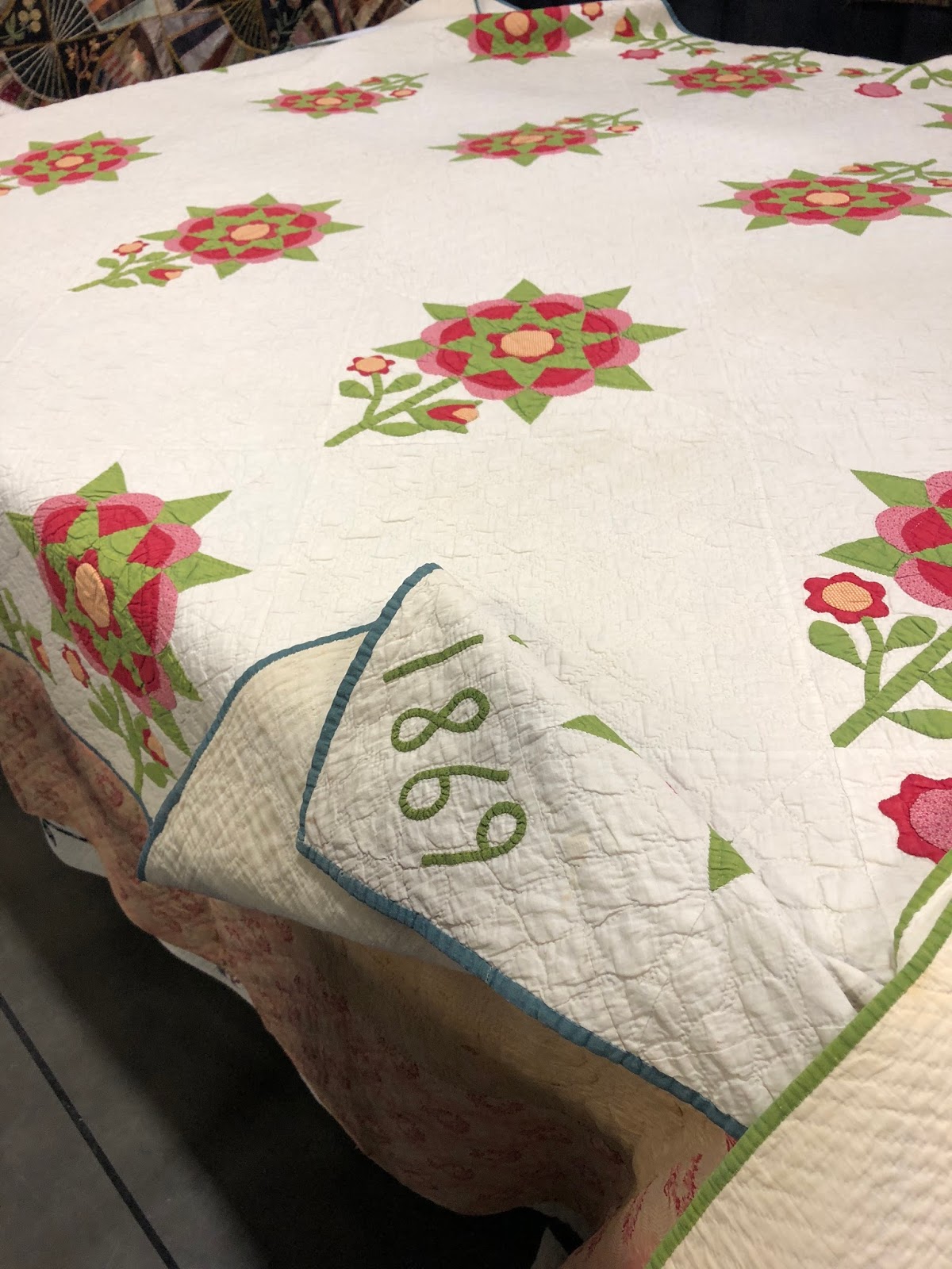 Lady Linda ♡ Quilt Show... Bed Turning