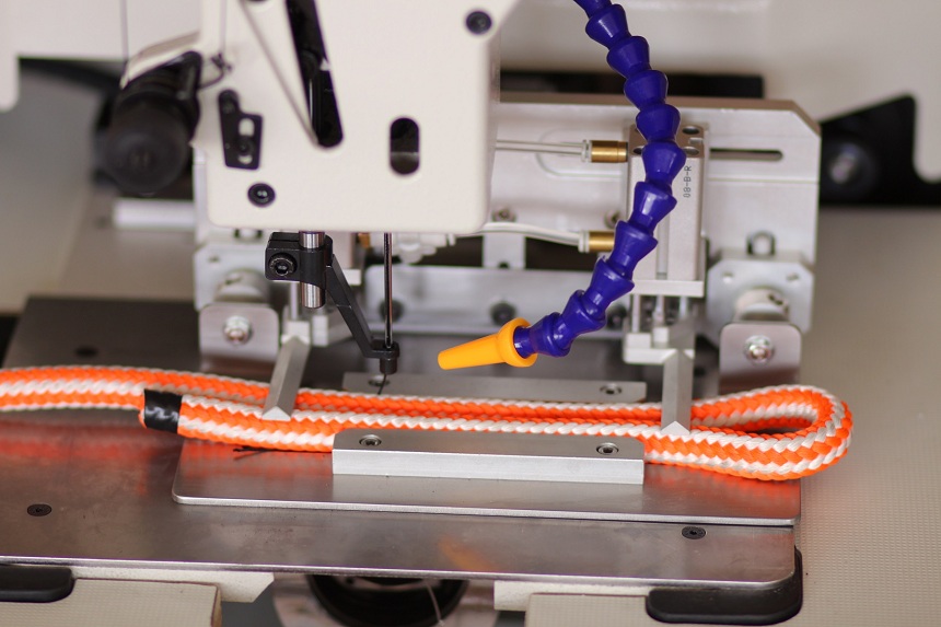 Heavy duty industrial sewing machines Beginners Guide how to use