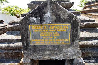 makam sultan hasanuddin gowa