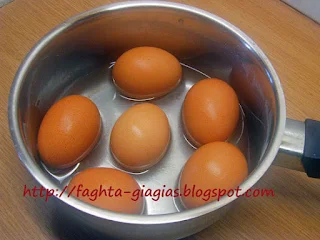 Αυγά βραστά - από «Τα φαγητά της γιαγιάς»