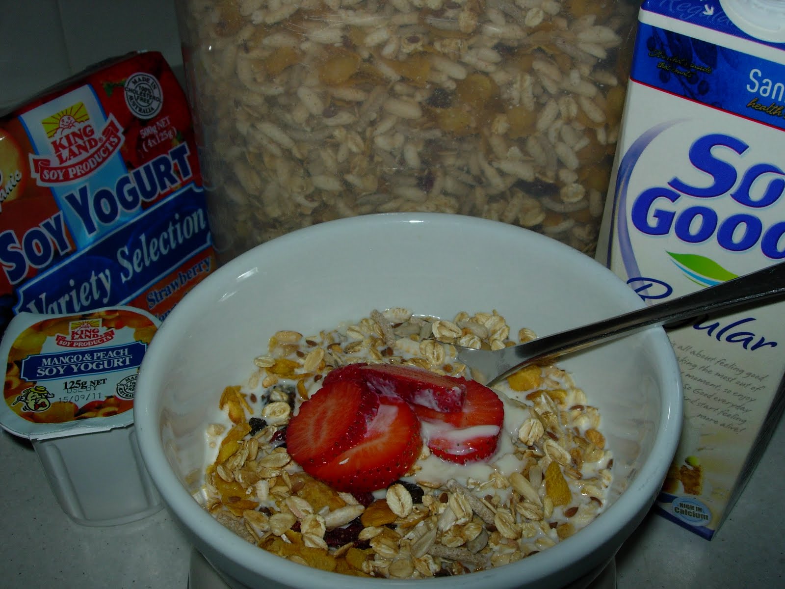 Allergy Friendly Recipes Muesli (nut free, dairy free, egg free)