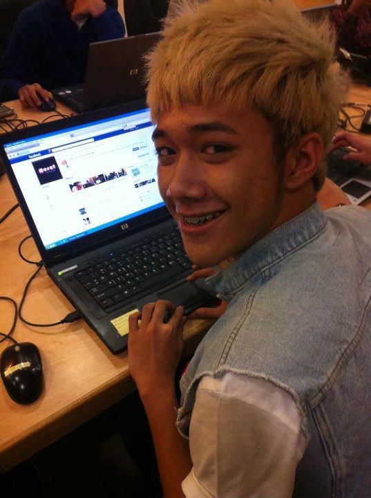 Dina Karisma Dewamoela Prasetya Profil Biodata Lengkap