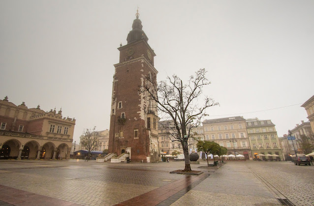 Torre del Municipio-Rynek Glowny-Cracovia