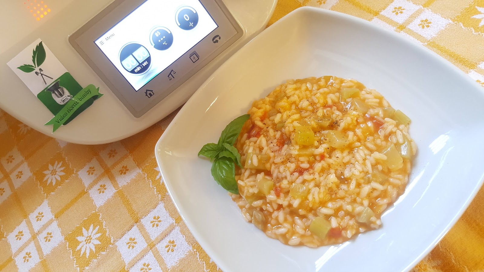 Video ricette bimby Risotto zucchina lunga e pomodorini bimby per TM5