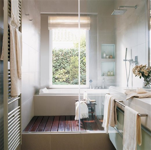 [Decotips] ¿Ducha y bañera en menos de 10 m²? | Decoración