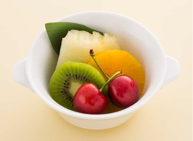 JAL will add a fresh fruit set to the Domestic First Class breakfast menu.