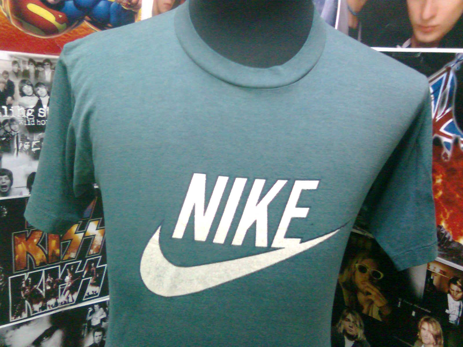 VINTAGE NIKE SWOOSH 80s Original T Shirts