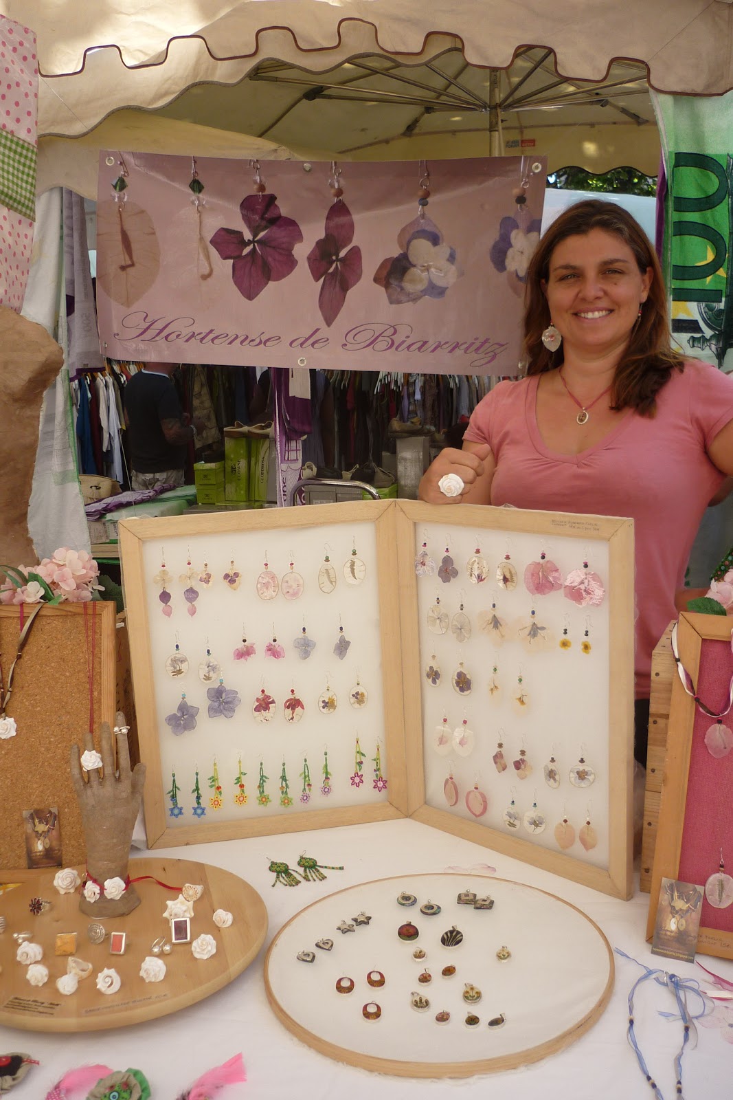 Hortense de Biarritz * HdeB Hortense de Biarritz sur les marché de la cote Basque cet été