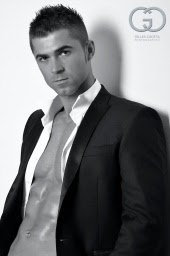 Los Ojos del Espectador: danny reeves