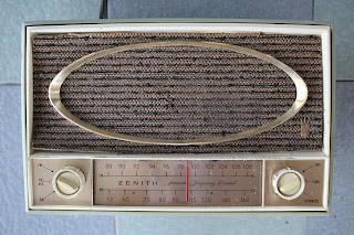 Vintage Zenith Model C725F tube FM radio (sold) C725f%2Bfront