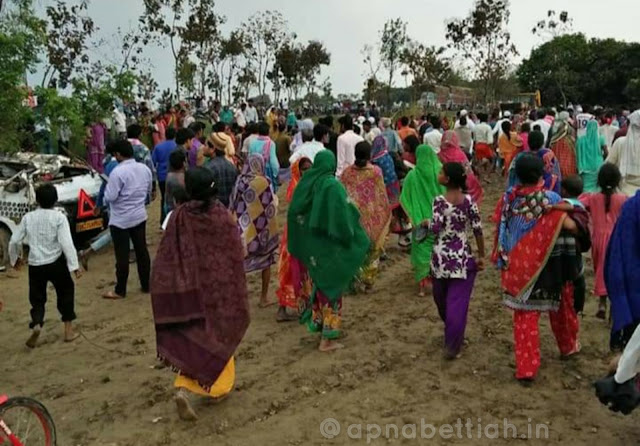 Breaking News: रामनगर में बड़ा हादसा: हाइवा व पिकअप की टक्कर में दस लोगो से ज्यादा लोगों की मौत, आधा दर्जन घायल 2