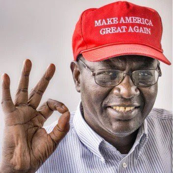 Barack Obama's brother slams him and Hillary Clinton on Twitter, says he will vote for Trump 