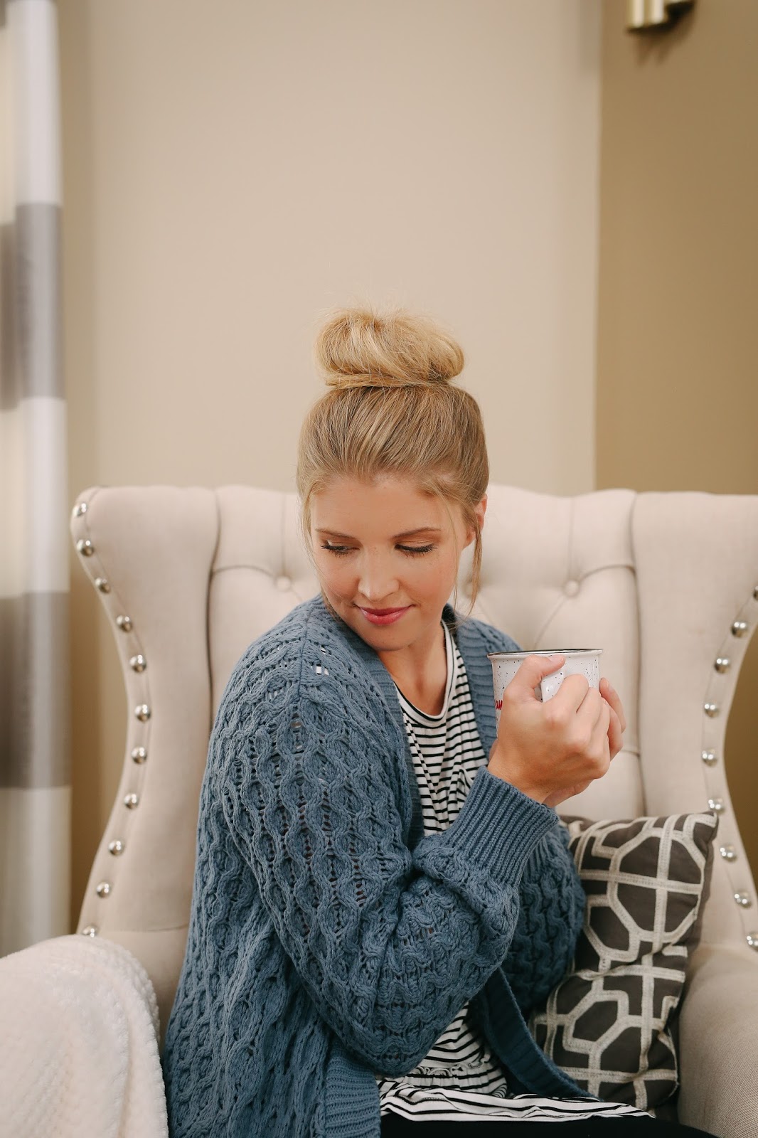 Classically Courtney Top Knot Tutorial