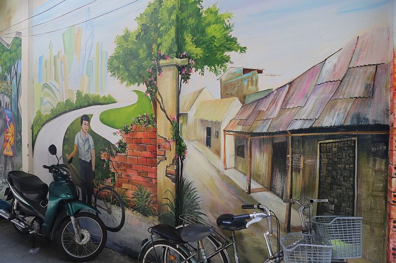 Bức tường xấu xí giữa Sài Gòn thành tranh 3D nghệ thuật