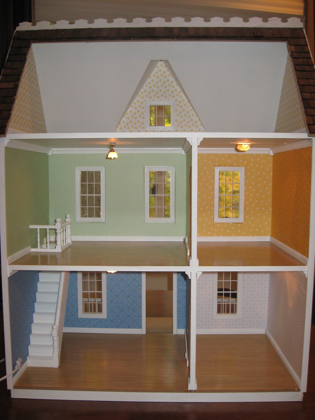 Little Darlings Dollhouses: Electric Dollhouses