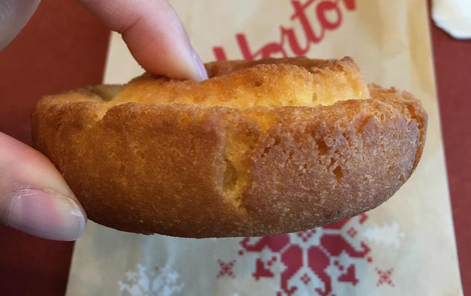 Crème Sure Donut From Tim Hortons / ティム・ホートンズのサワークリーム ドーナツ I'm Made