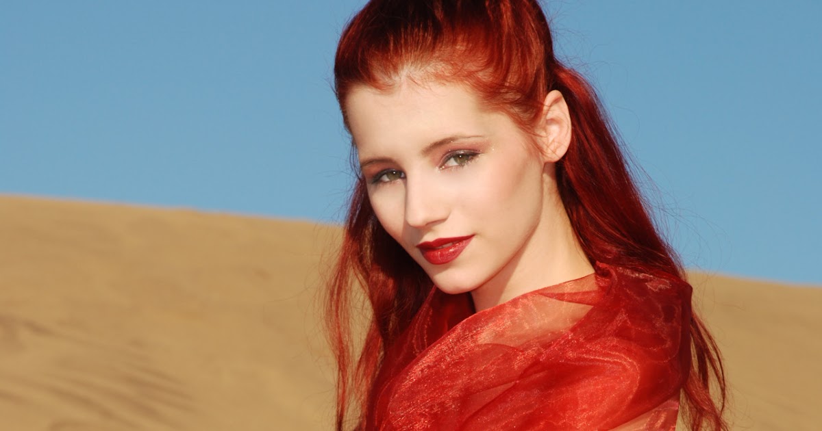 Redhead ariel in blue bra, free viewmovies black porn