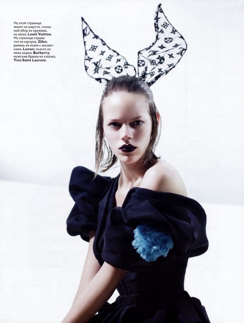 FASHION ON ROCK: MY BUNNY EARS BY LOUIS VUITTON