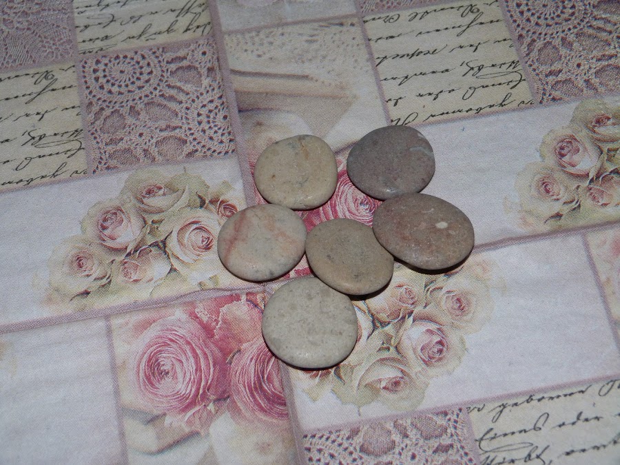 isabelvintage-vintage-juego-tres en raya-madera-piedras