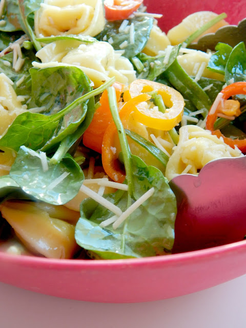 spinach tortellini salad (sweetandsavoryfood.com)