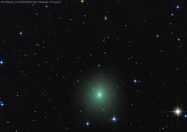 La cometa Iwamoto omaggia la festa dell'amore, tornerà tra 1000 anni.