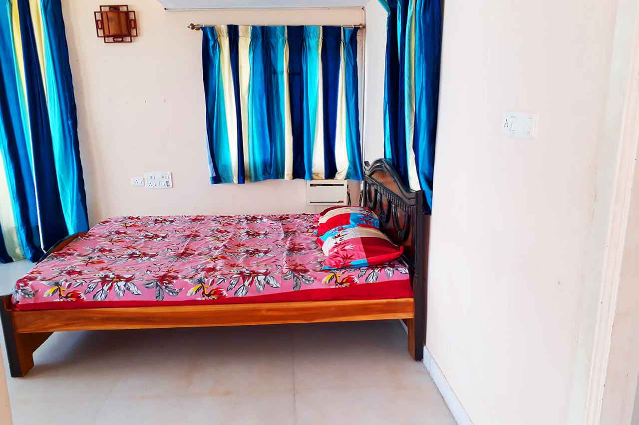 BlueSkies Beach House ECR EzeeStays ECR Beach House,Holiday Rentals