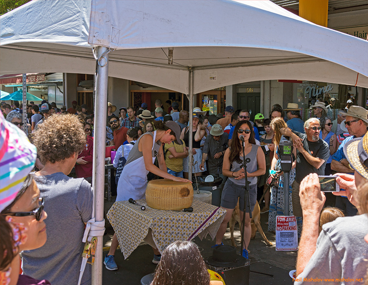 San Francisco Bay Area Photo Blog Berkeley's Cheese Board Collective