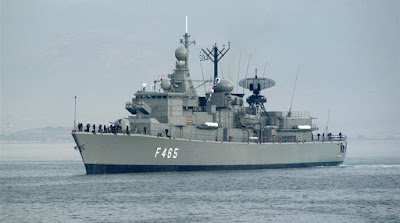 Περίεργο περιστατικό -Πυρκαγιά στη φρεγάτα Θεμιστοκλής  