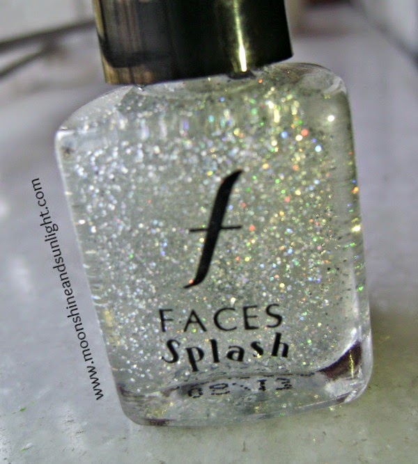 Faces splash nail polish in Sparkles (holographic glitter) review and swatches, and price in India