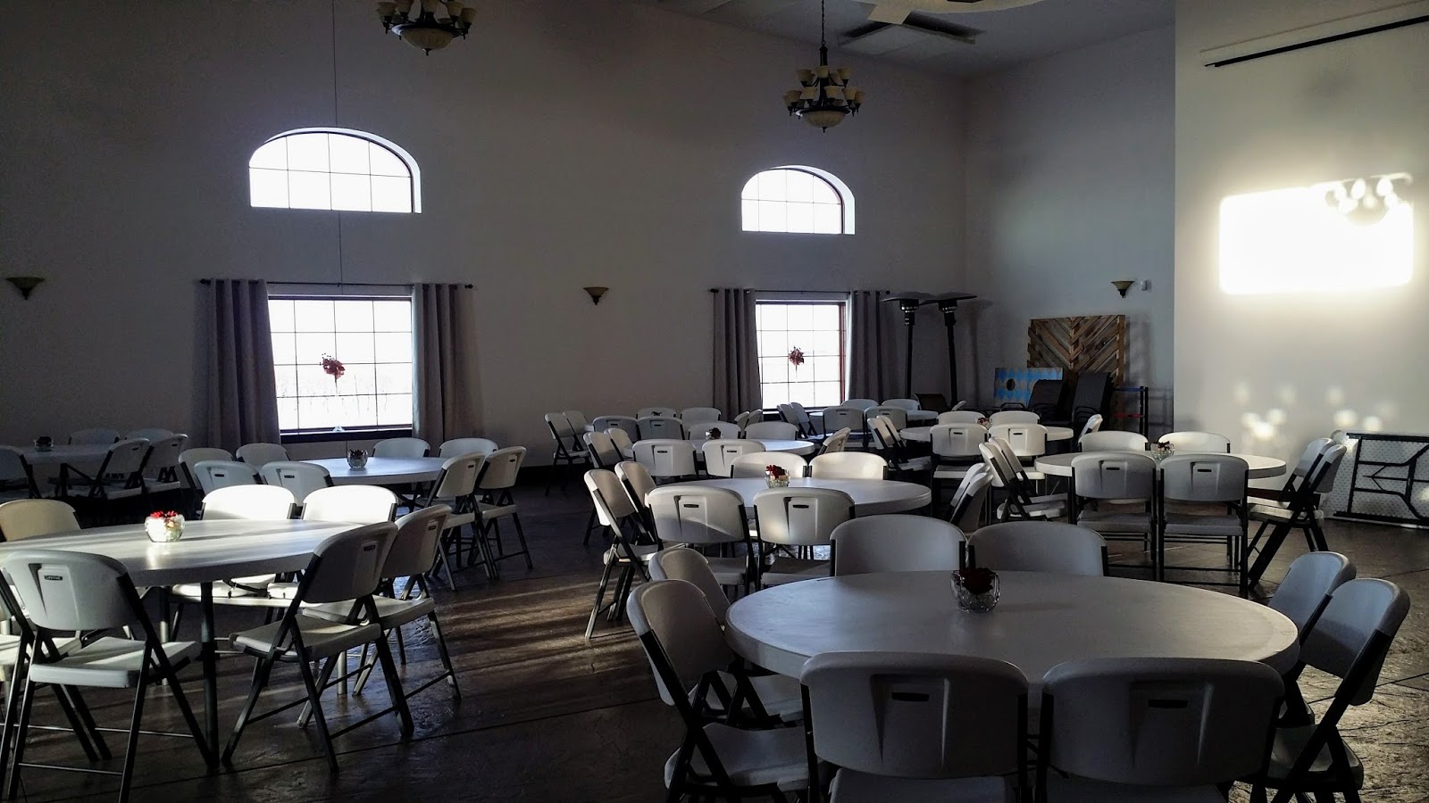 Hanging Horseshoe Brewing Company and Broken Arrow Cellars