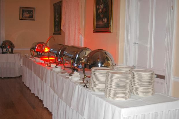 O valor do buffet irá variar de acordo com os convidados e os serviços oferecidos. Mesa do Buffet