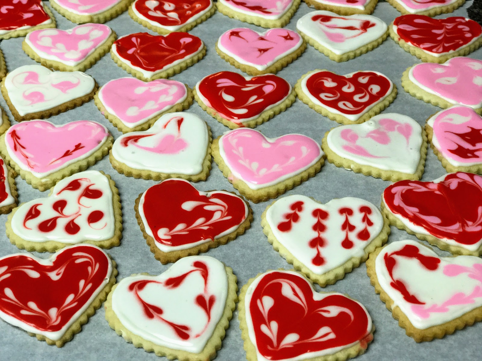 Mennonite Girls Can Cook Valentine Sugar Cookies with Dragged Dots