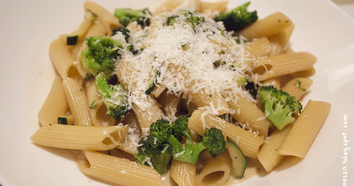 Wos zum Essn: Penne mit Broccoli und Zucchini in cremiger Currysauce ...