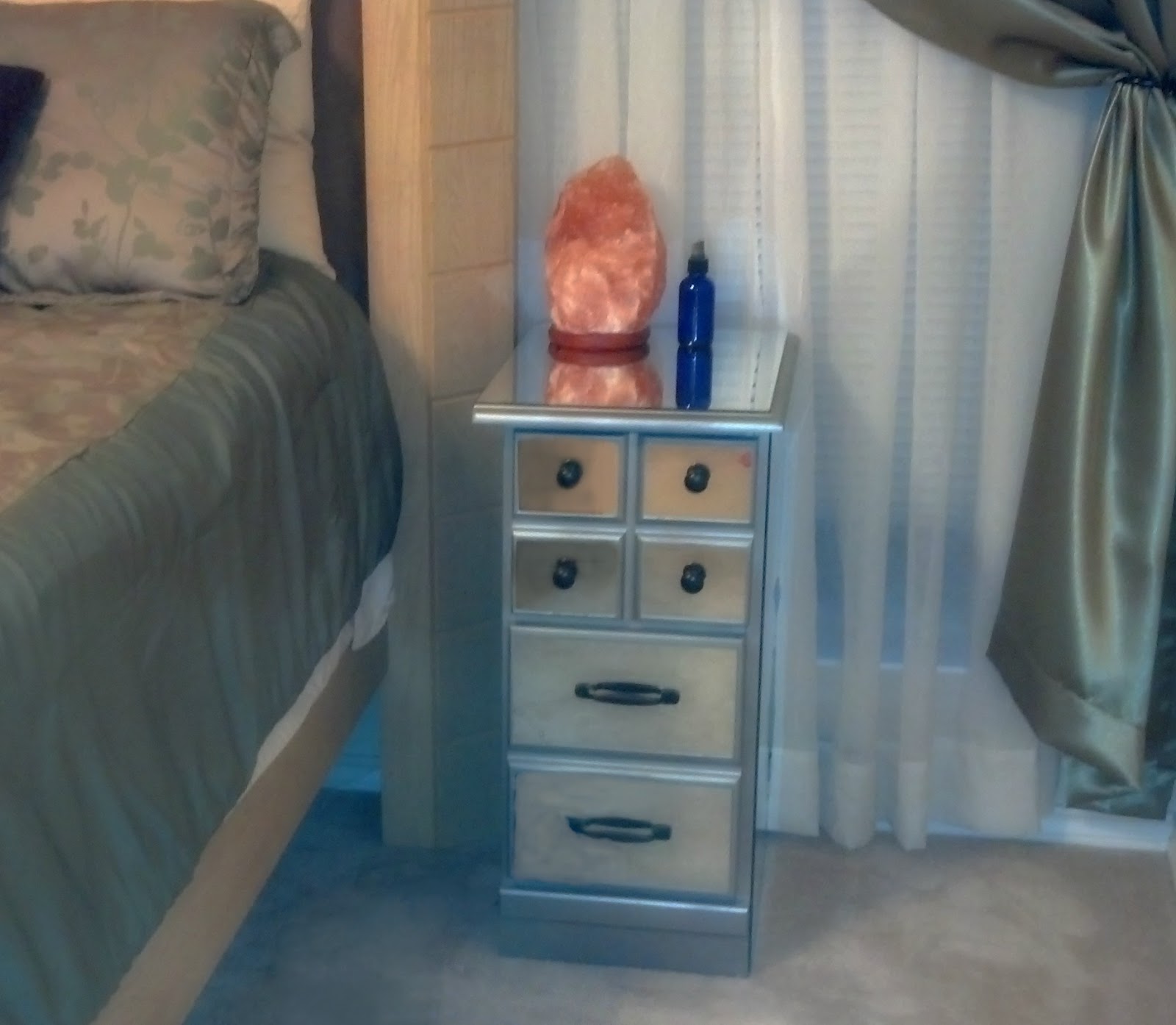Fix Lovely DIY Mirrored Nightstands