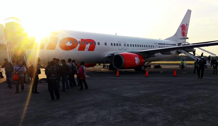 Airplane Lion Air Boeing 737-900ER 