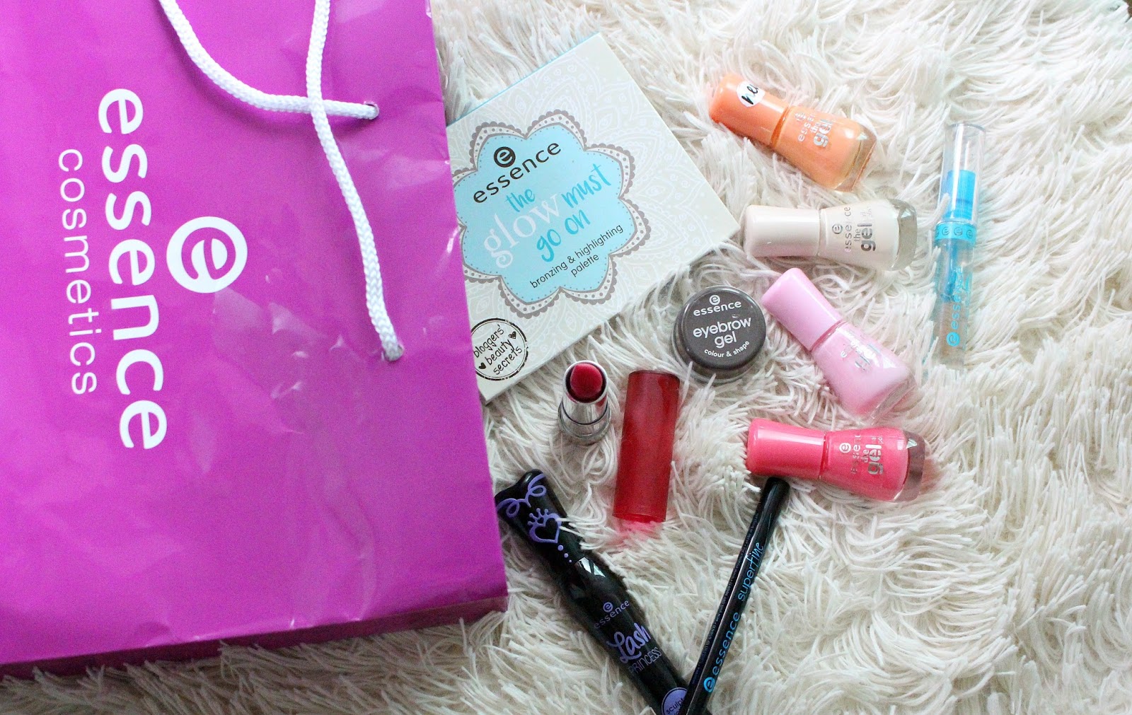 Samantha Jane: The Best of essence Cosmetics