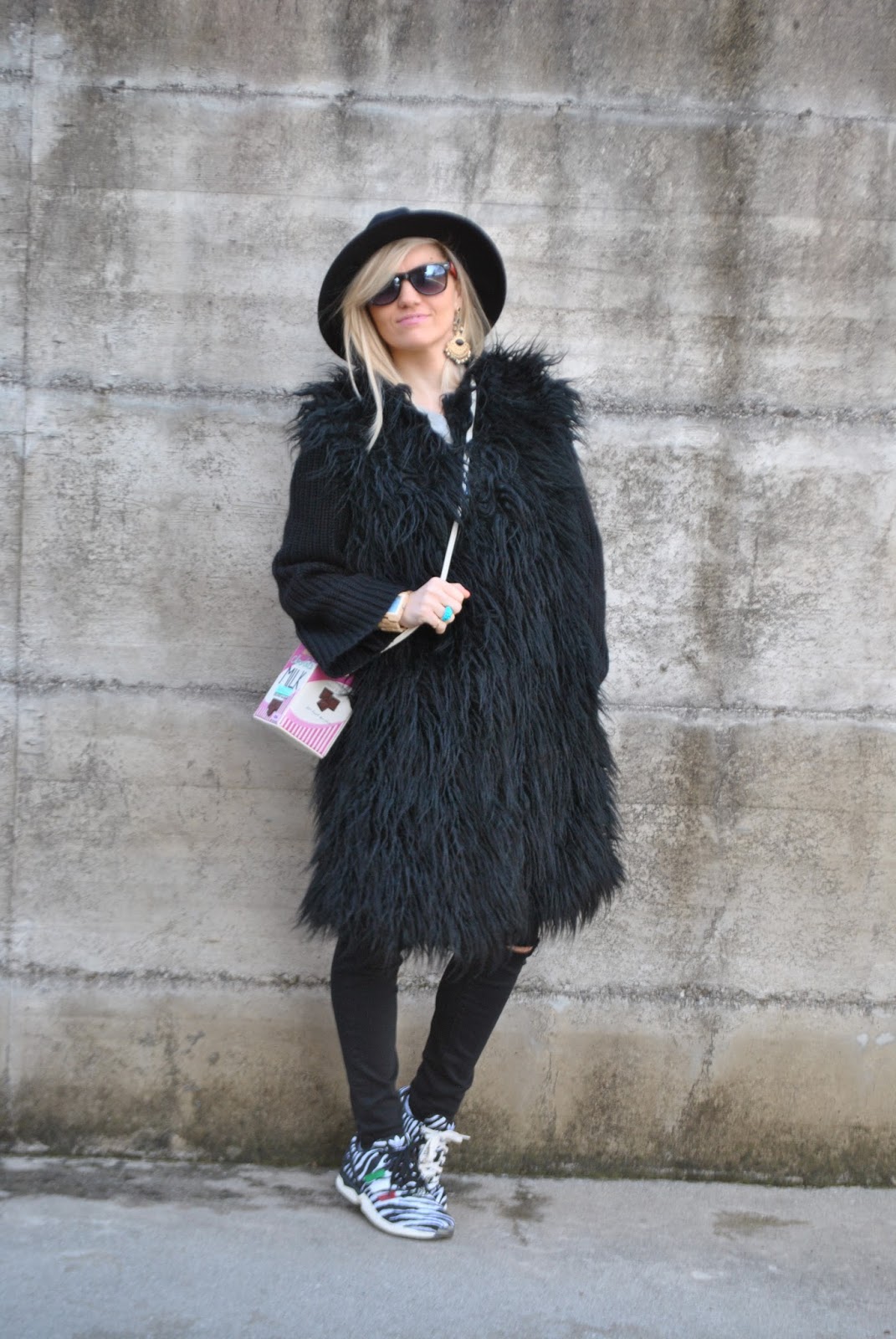 Color-Block By FelyM.: BLACK FAUX FUR COAT - CAPPOTTO PELLICCIA ECOLOGICA  ELISABETTA FRANCHI -