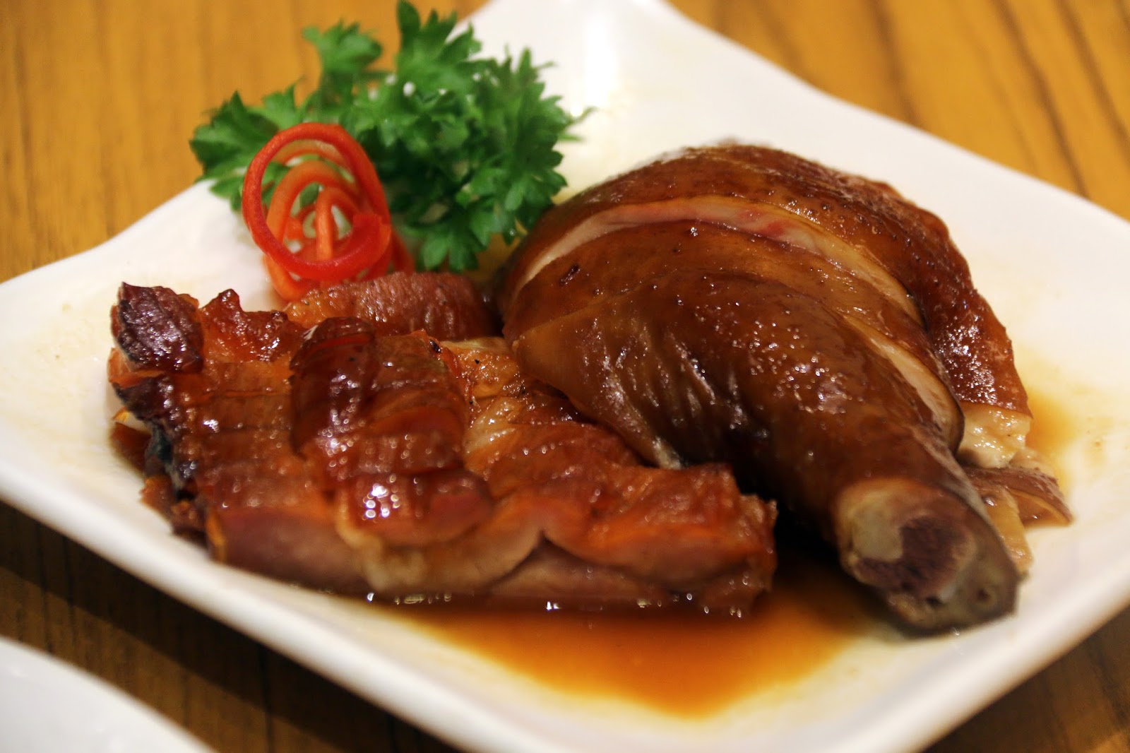 Difference between Roasted Duck and Peking Duck