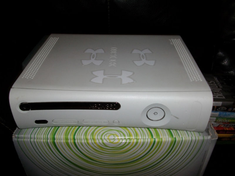 Microsoft Xbox 360 Pro 20 Gb White Console With 9 Games