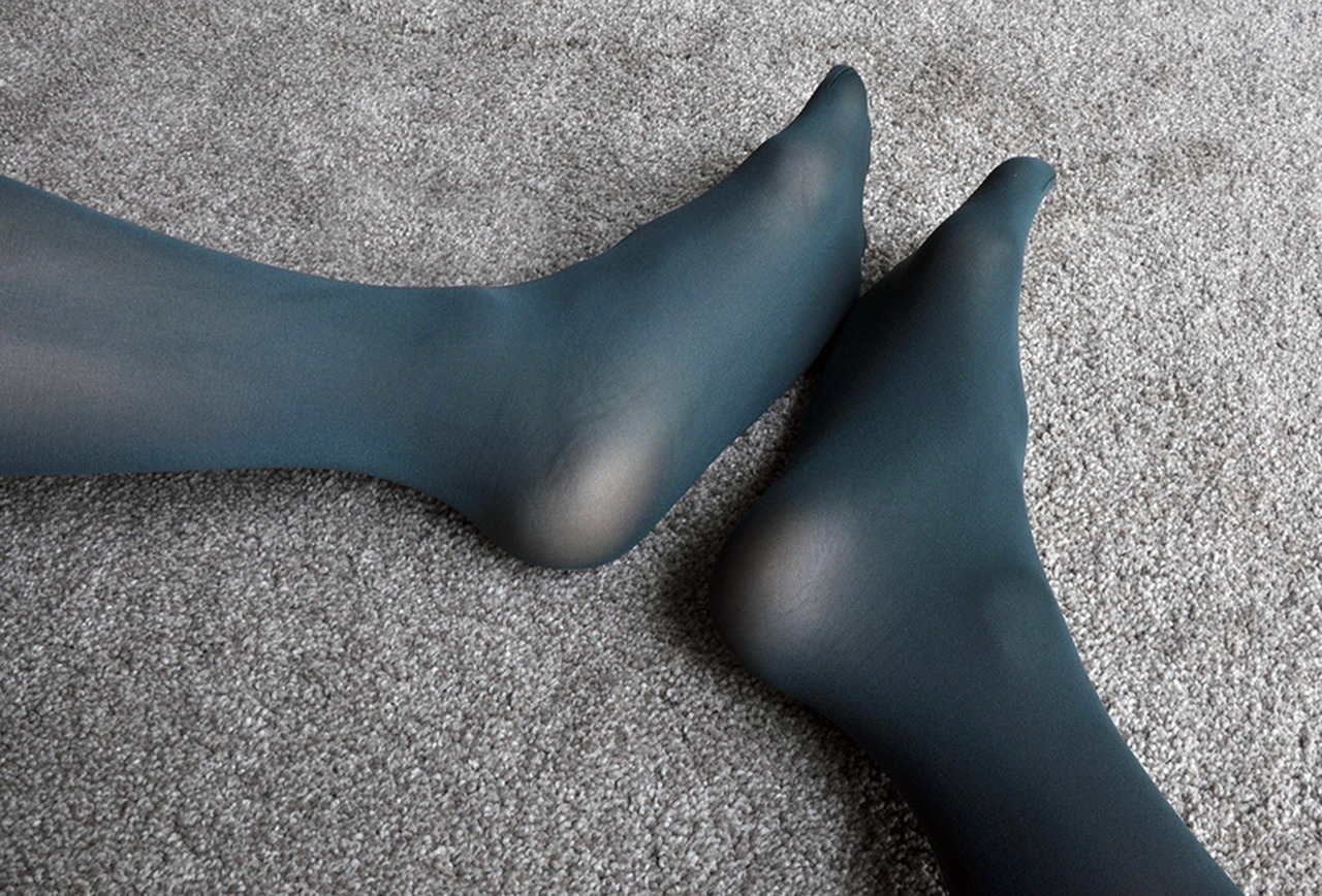 Women`s Legs and Feet in Tights Legs and Feet in Black Tights 516A