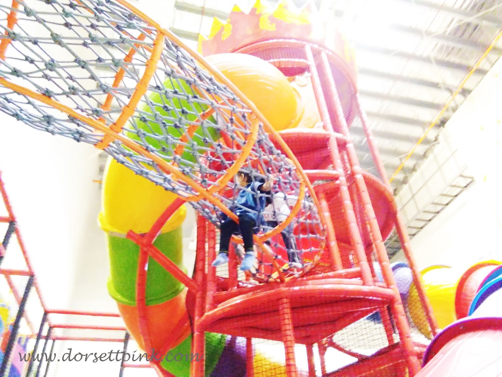 Wall Climbing at Rocky Base Camp, AEON Shah Alam Dorsett Pink