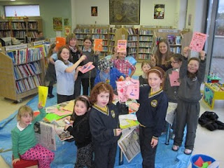 Valentine themed craft session at Scariff Public Library