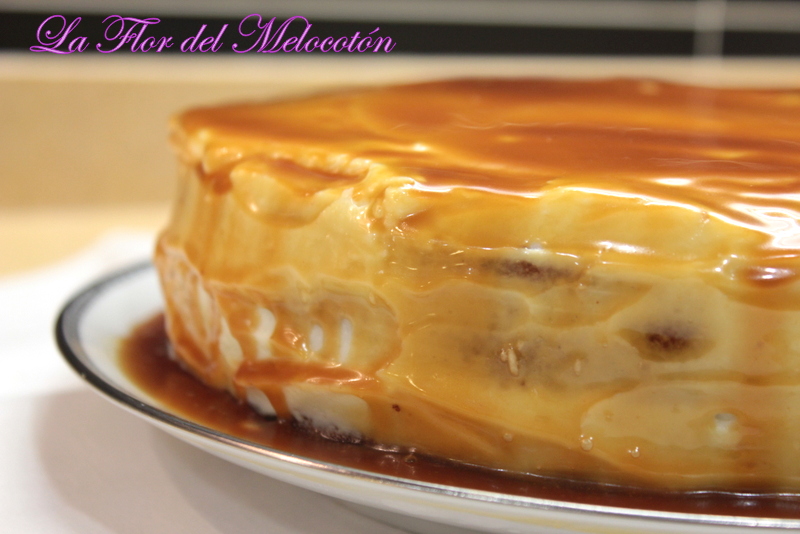 Tarta de calabaza y avellanas con crema de queso y caramelo salado