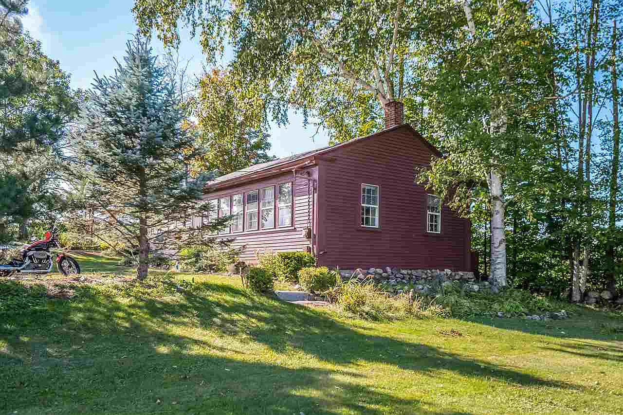 Sweet House Dreams Bay School Farm, 1790 Post and Beam Colonial in