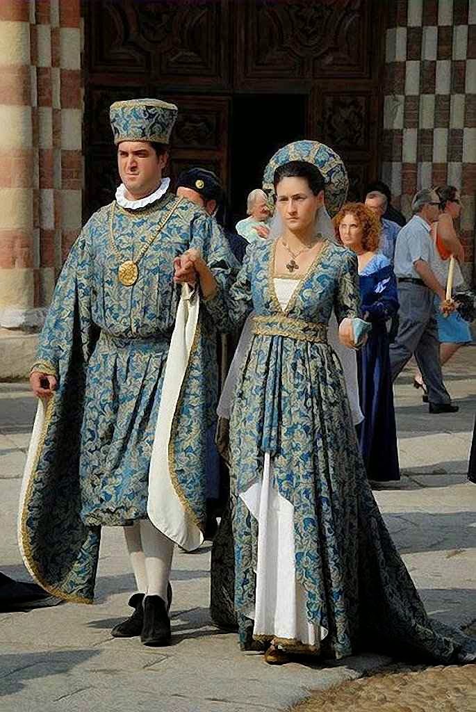 Cortejo histórico na cidade de Asti, Itália Cortejo histórico na cidade de Asti, Itália