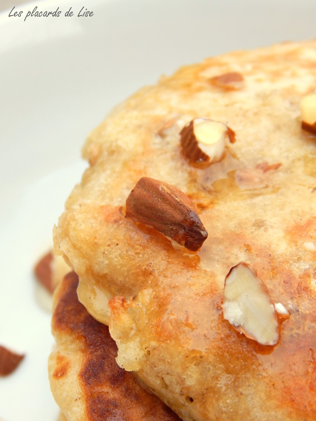 Pancakes au flocons d'avoine, pomme et cannelle - Les Placards de Lise