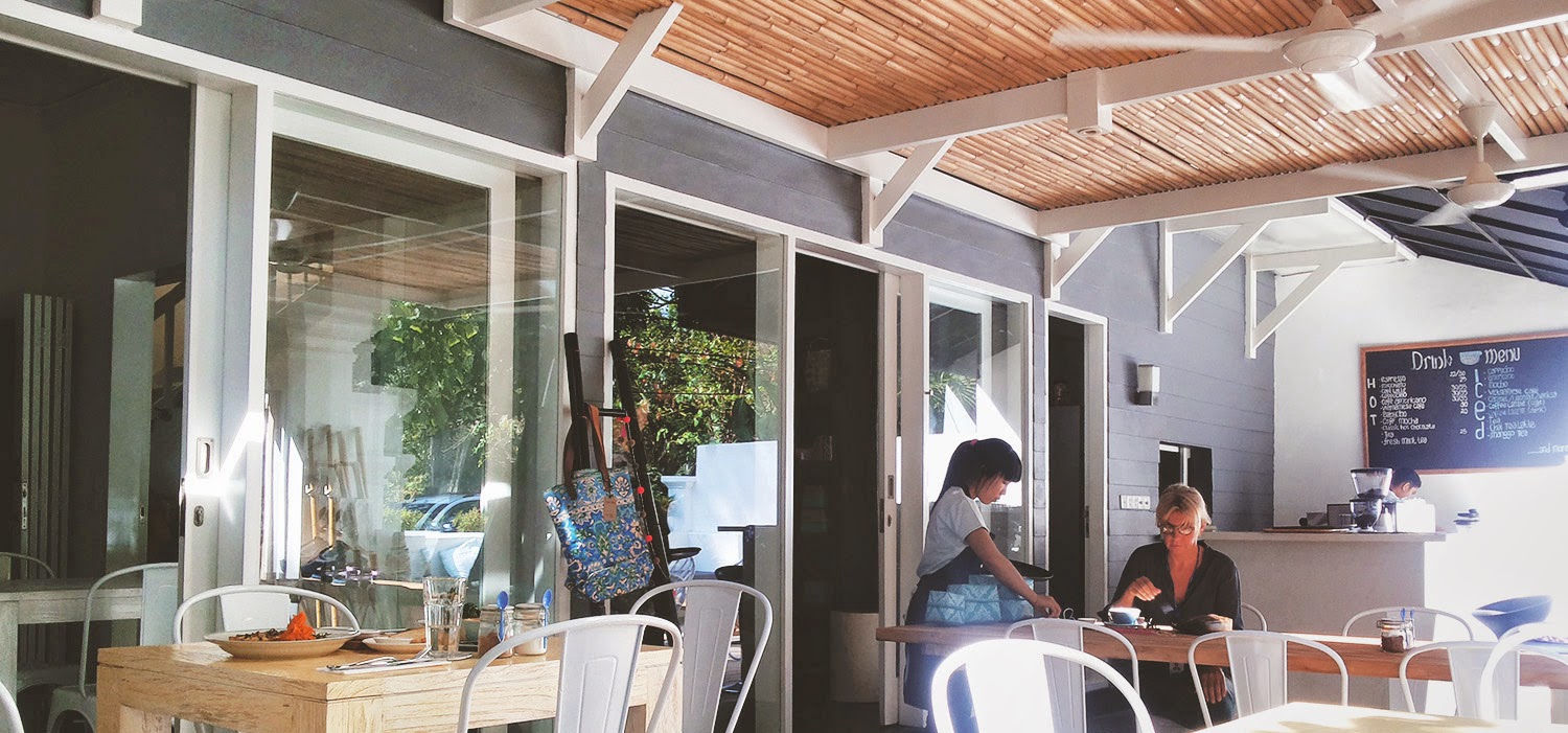 Dusk Blue, a coffee shop - restaurant in Sanur, Bali.
