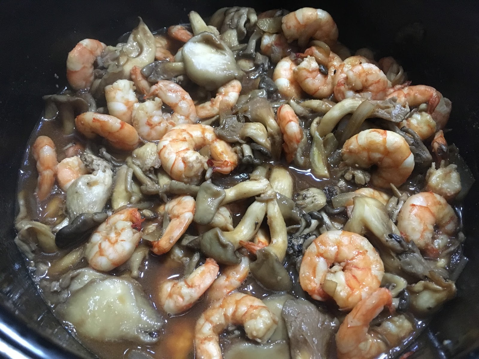 Cozinha do Virgulino Camarão com Shimeji na Manteiga